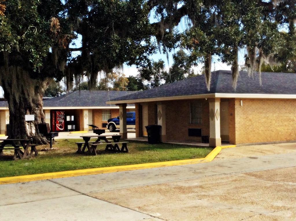 Economy Inn Thibodaux Exterior photo